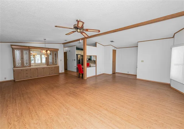 Photo 4 of Manufactured home for sale at 1706 Fox Hl Dr, Lakeland, FL 33810 | MLS# L4964053 | Listing updated on 2026-09-24