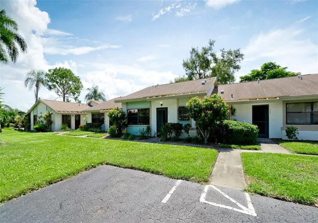 1st image of 6507 Heritage Ln #2605, Bradenton, FL 34209 | MLS# A4702182