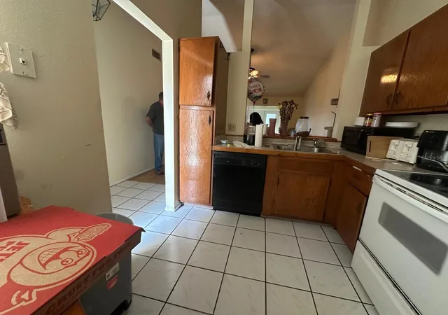 3rd image of 3157 Phlox Dr, PALM HARBOR, FL 34684