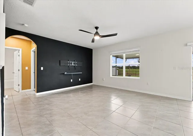 Photo 4 of Single family home for sale at 2934 Long Pond Dr, Lakeland, FL 33811 | MLS# L4964054 | Listing updated on 2026-09-06
