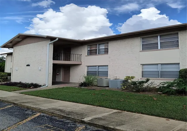 Photo 1 of Condo for sale at 1906 Honour Rd #2, Orlando, FL 32839 | MLS# O6431160 | Listing updated on 2026-10-10