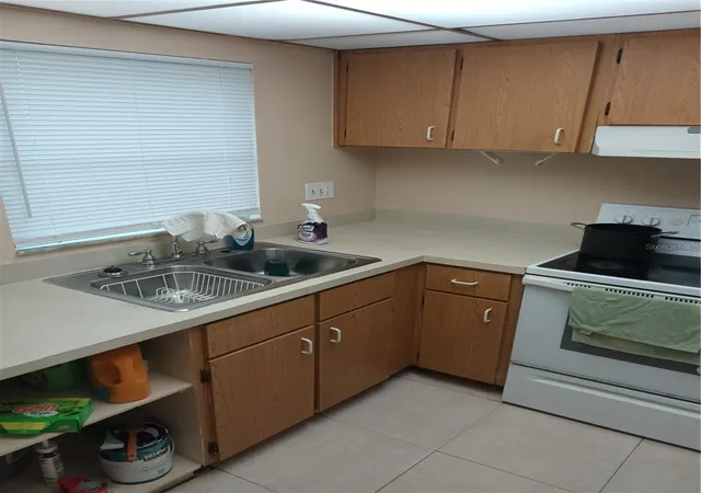 Photo 4 of Condo for sale at 1906 Honour Rd #2, Orlando, FL 32839 | MLS# O6431160 | Listing updated on 2026-08-13