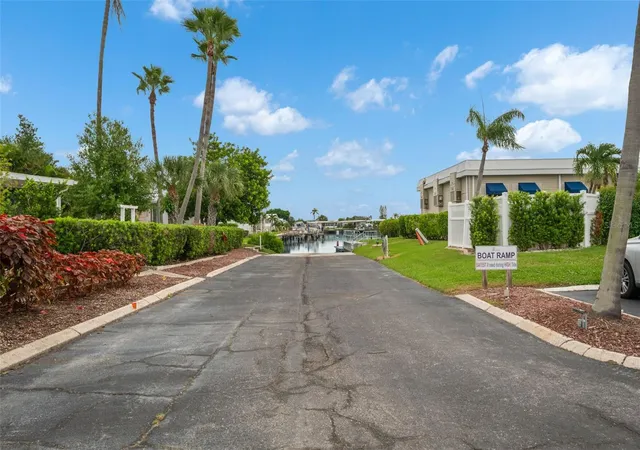 48th image of 436 Mount Oak Ave Ne #747, Saint Petersburg, FL 33702 | MLS# TB8536334