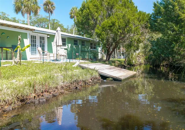 2nd image of 10709 W Halls River Rd, Homosassa, FL 34448 | MLS# W7888311