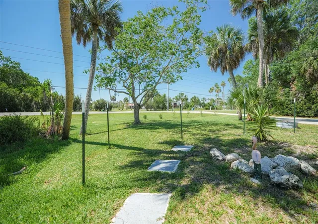 59th image of 10709 W Halls River Rd, Homosassa, FL 34448 | MLS# W7888311