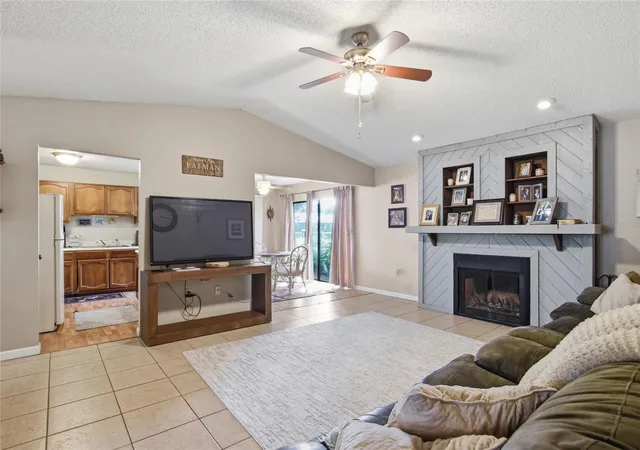 5th image of 3028 Wood Song Ct, Mulberry, FL 33860 | MLS# L4964055