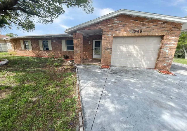 Photo 1 of Sale Pending at 1749 Haverhill Dr, Deltona, FL 32725 | MLS# V4950583 | Listing updated on 2026-09-29