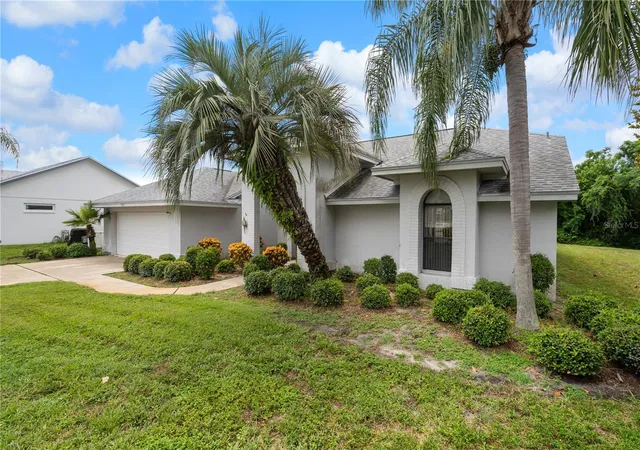 Photo 2 of Single family home for sale at 3225 Glenwood Cir, Holiday, FL 34691 | MLS# TB8536347 | Listing updated on 2026-08-29