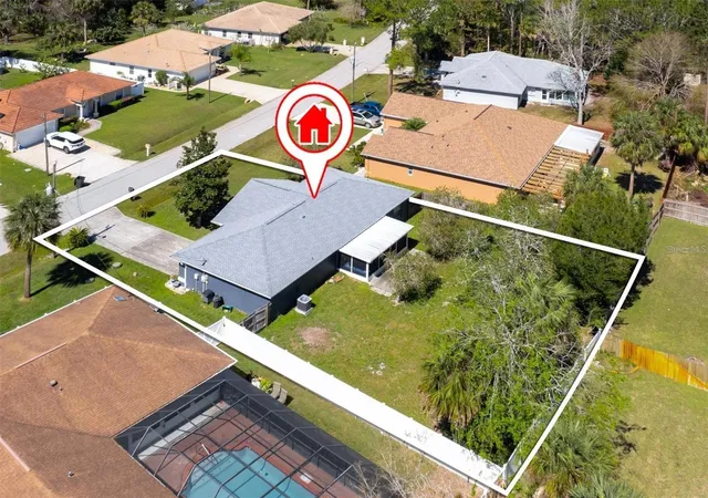 Photo 3 of Single family home for sale at 17 Pinelark Ln, Palm Coast, FL 32164 | MLS# FC320489 | Listing updated on 2026-10-08