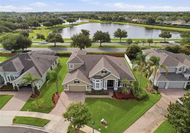 Photo 2 of Single family home for sale at 426 Duff Dr, Winter Garden, FL 34787 | MLS# G5116118 | Listing updated on 2026-10-03