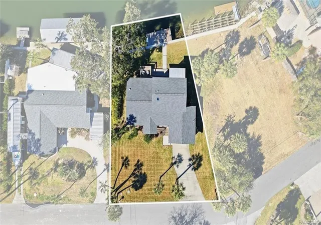 2nd image of 9205 W Harbor Isle Ct, Crystal River, FL 34429 | MLS# W7888316