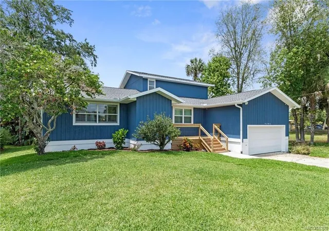 Photo 3 of Single family home for sale at 9205 W Harbor Isle Ct, Crystal River, FL 34429 | MLS# W7888316 | Listing updated on 2026-08-07