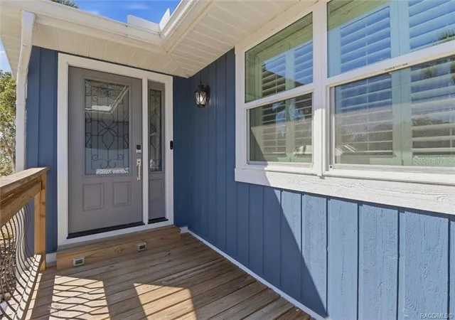 Photo 4 of Single family home for sale at 9205 W Harbor Isle Ct, Crystal River, FL 34429 | MLS# W7888316 | Listing updated on 2026-08-07