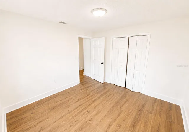 Photo 4 of Single family home for sale at 7313 Thomas Jefferson Cir E, Bartow, FL 33830 | MLS# S5155109 | Listing updated on 2026-09-04