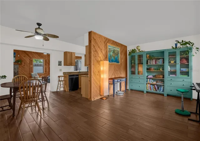 2nd image of 125 E Lauren Ct, Fern Park, FL 32730 | MLS# O6431203
