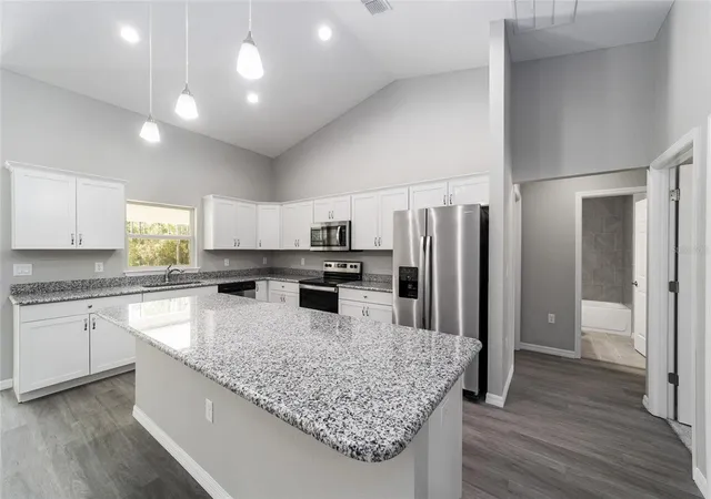 3rd image of 3617 Sw Breezy Point Dr, Dunnellon, FL 34431 | MLS# OM729858