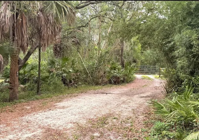 Photo 2 of Sale Pending at 2963 Sw Armadillo Trl, Arcadia, FL 34266 | MLS# A4702194 | Listing updated on 2026-09-13