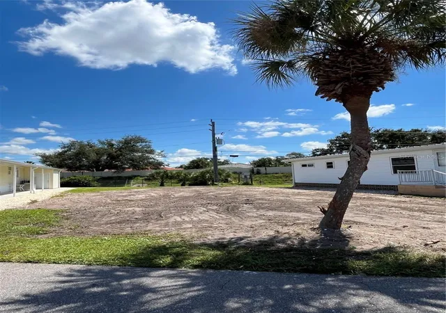 Photo 1 of Land for sale at 845 S Green Cir, Venice, FL 34285 | MLS# A4702195 | Listing updated on 2026-08-06