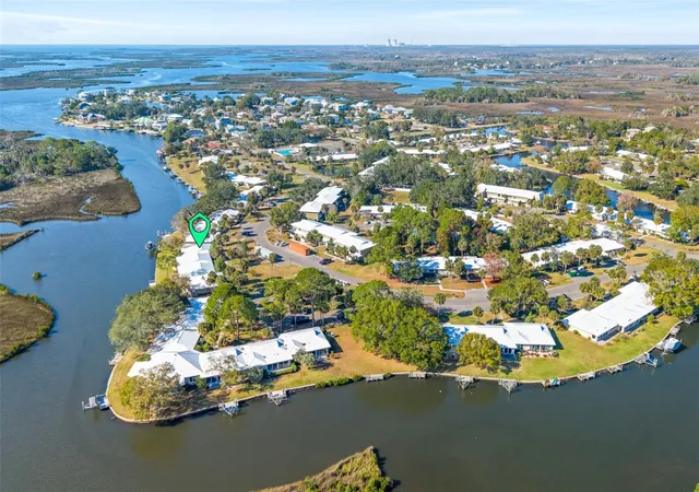 1st image of 11568 W Bayshore Dr #17, Crystal River, FL 34429 | MLS# W7888318