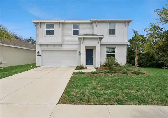Photo 3 of Sale Pending at 33622 Sky Blossom Cir, Leesburg, FL 34788 | MLS# G5116124 | Listing updated on 2026-09-24