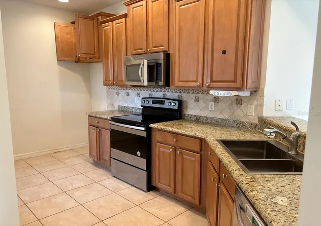 Photo 3 of House for sale at 229 Shell Fls Dr, Apollo Beach, FL 33572 | MLS# TB8536384 | Listing updated on 2026-10-07