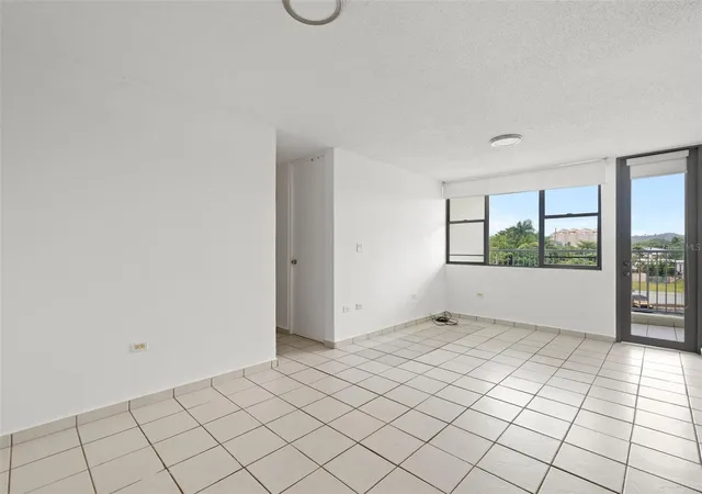 Photo 3 of Sale Pending at 37 Atrium Park Calle Regina Medina #C-604, Guaynabo, PR 00969 | MLS# PR9123227 | Listing updated on 2026-09-18