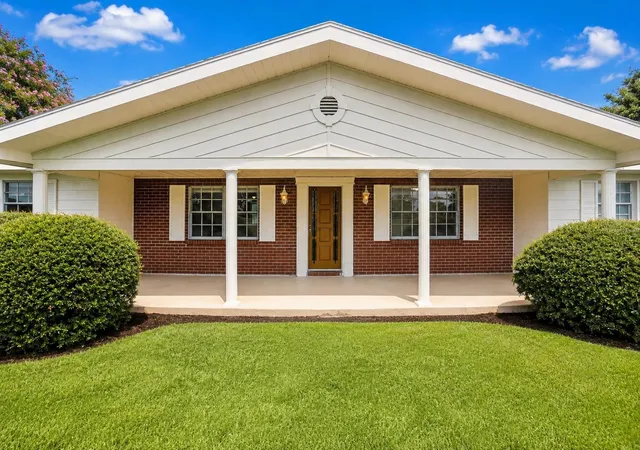 2nd image of 373 Nw 95th St, Ocala, FL 34475 | MLS# OM729863