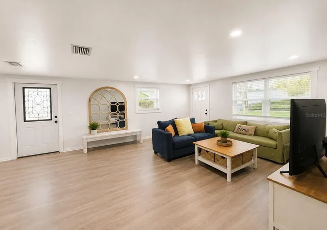 Photo 2 of Single family home for sale at 5117 N Taliaferro Ave, Tampa, FL 33603 | MLS# G5116125 | Listing updated on 2026-08-26