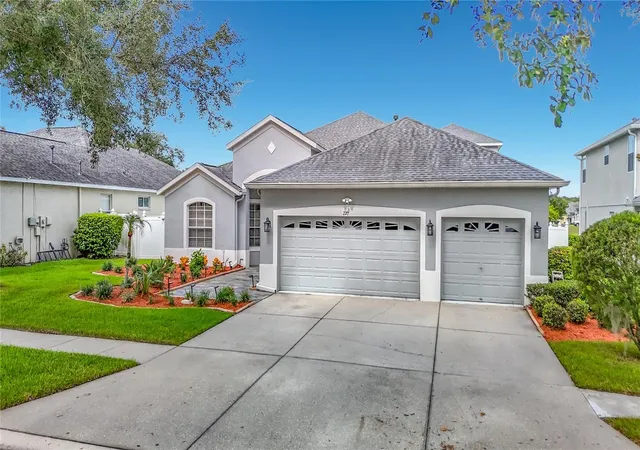 2nd image of 220 Ronja Ln, Valrico, FL 33594 | MLS# TB8536395