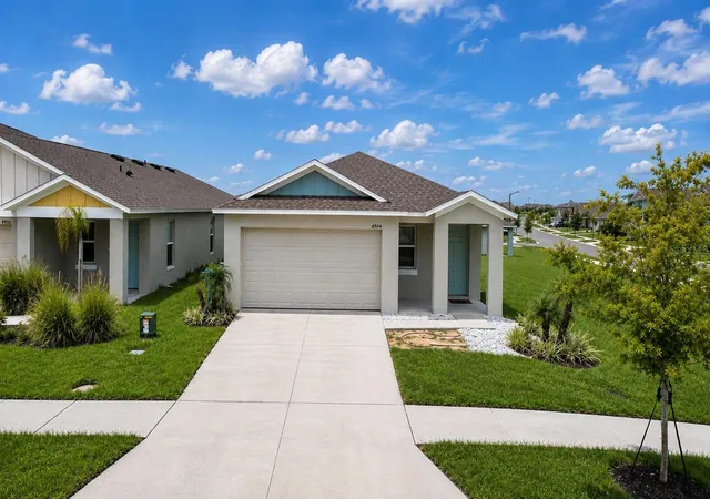 Photo 1 of Single family home for sale at 4904 Mainsail St, Haines City, FL 33844 | MLS# O6431232 | Listing updated on 2026-08-07