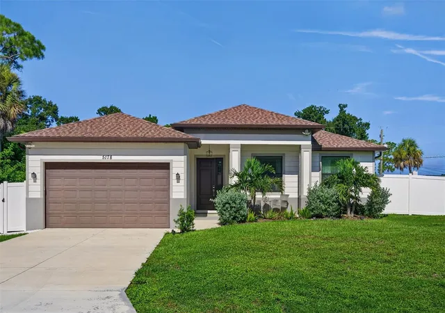 2nd image of 5178 Florida Rd, Venice, FL 34293 | MLS# A4702207