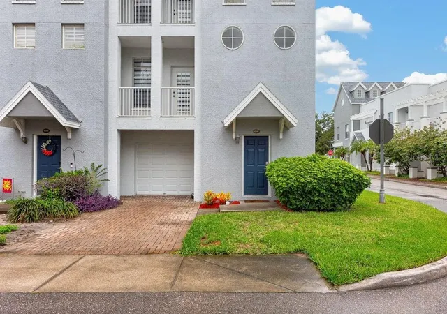 3rd image of 4546 Bay Spring Ct, Tampa, FL 33611 | MLS# TB8536401