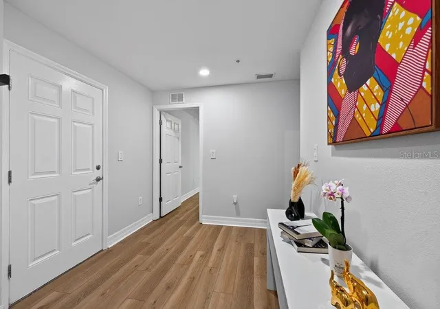 4th image of 4546 Bay Spring Ct, Tampa, FL 33611 | MLS# TB8536401
