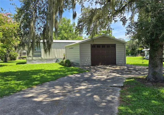 Photo 1 of Manufactured home for sale at 10292 E Pike Dr, Inverness, FL 34450 | MLS# OM729865 | Listing updated on 2026-08-31