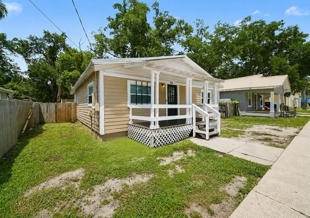 Photo 2 of Single family home for sale at 920 E Dr Martin Luther King Jr Blvd, Tampa, FL 33603 | MLS# O6431255 | Listing updated on 2026-09-04
