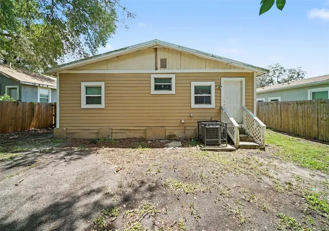 Photo 21 of Single family home for sale at 920 E Dr Martin Luther King Jr Blvd, Tampa, FL 33603 | MLS# O6431255 | Listing updated on 2026-09-04
