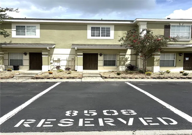 Photo 2 of Townhouse for sale at 8508 Brushleaf Way, Tampa, FL 33647 | MLS# TB8536413 | Listing updated on 2026-10-05