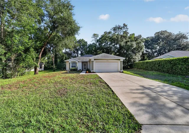 Photo 2 of Single family home for sale at 19369 Sw 100th Loop, Dunnellon, FL 34432 | MLS# A4702212 | Listing updated on 2026-08-07