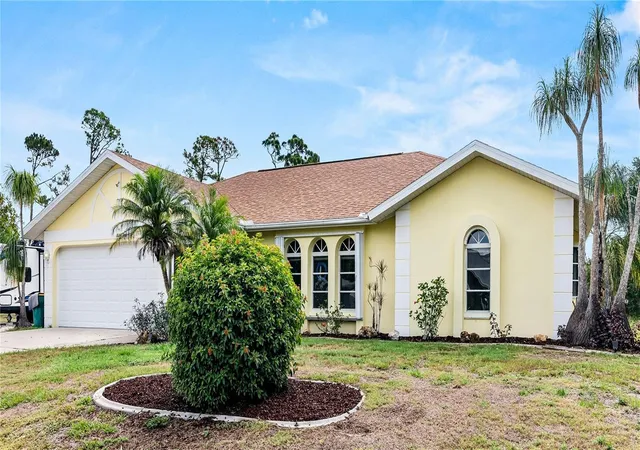 Photo 3 of Sale Pending at 831 Columbia St, Port Charlotte, FL 33948 | MLS# O6431276 | Listing updated on 2026-08-29