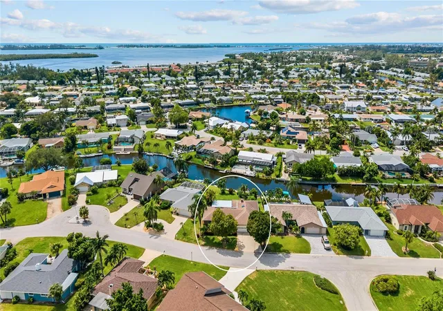 Single family home for sale at 4612 Coral Lake Dr, Bradenton, FL 34210 | MLS# A4702220 | Listing updated on 2026-09-21