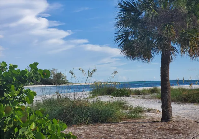 Photo 46 of Single family home for sale at 4612 Coral Lake Dr, BRADENTON, FL 34210 | MLS# A4702220 | Listing updated on 2026-10-06