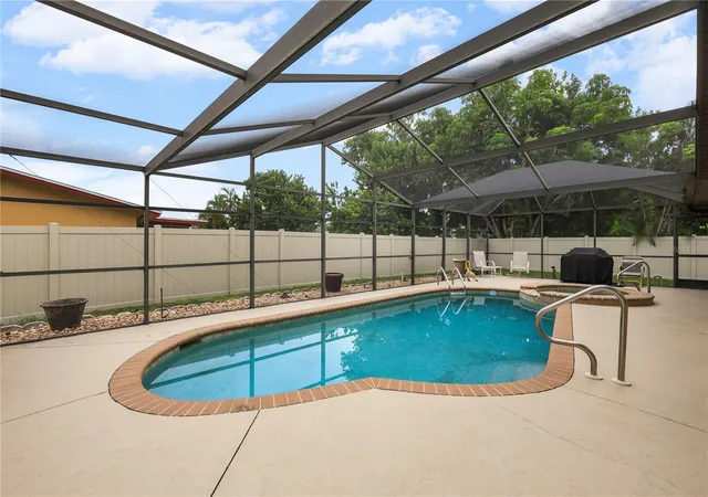 2nd image of 4029 Country Club Blvd, Cape Coral, FL 33904 | MLS# C7529281