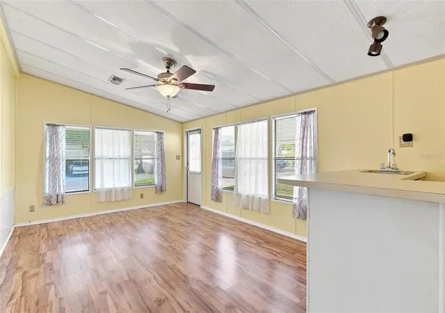Photo 4 of Manufactured home for sale at 1875 Stacey Dr, Mount Dora, FL 32757 | MLS# G5116130 | Listing updated on 2026-10-07