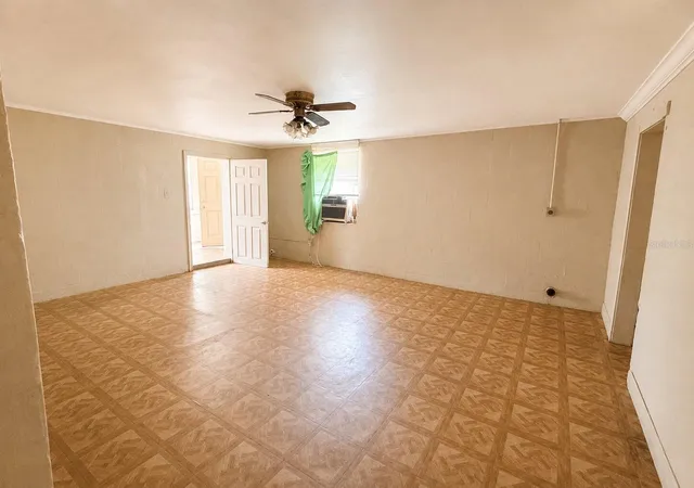 Photo 3 of Sale Pending at 207 S Lee Ave, Arcadia, FL 34266 | MLS# C7529283 | Listing updated on 2026-09-04