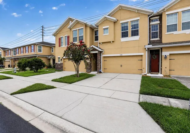 Photo 2 of Townhouse for sale at 1608 Mohegan Blvd, Kissimmee, FL 34744 | MLS# O6431298 | Listing updated on 2026-08-24