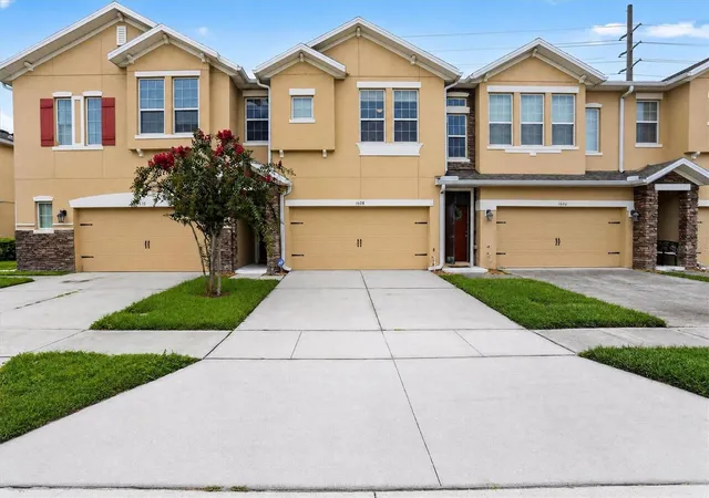 Photo 3 of Townhouse for sale at 1608 Mohegan Blvd, Kissimmee, FL 34744 | MLS# O6431298 | Listing updated on 2026-08-24