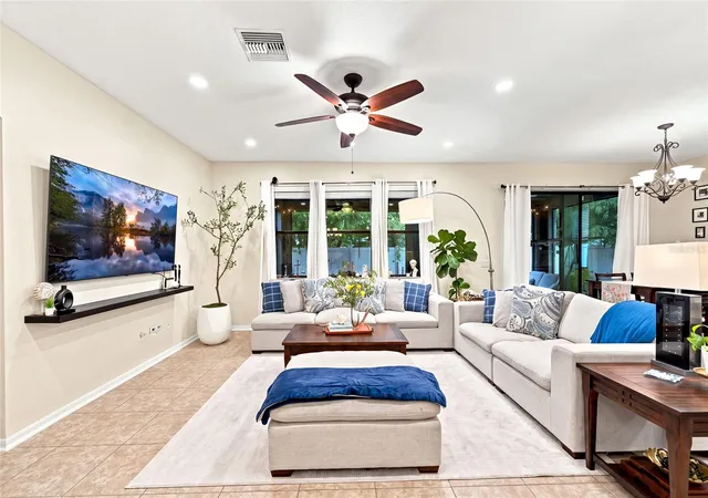 Photo 2 of Single family home for sale at 1008 Oakcrest Dr, Brandon, FL 33510 | MLS# TB8536445 | Listing updated on 2026-10-19