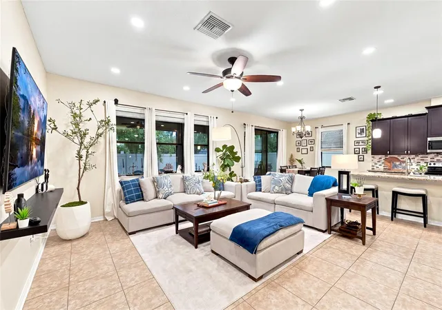 Photo 3 of Single family home for sale at 1008 Oakcrest Dr, Brandon, FL 33510 | MLS# TB8536445 | Listing updated on 2026-10-19