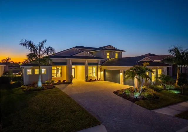 3rd image of 8444 Cane Bay Ct, Bradenton, FL 34202 | MLS# A4702233