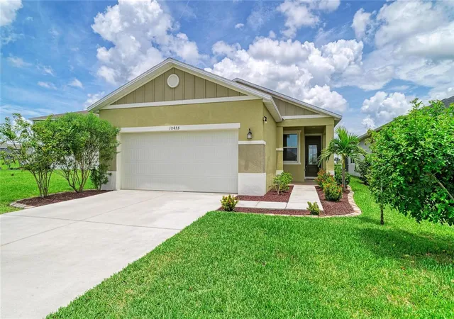 Photo 2 of Single family home for sale at 10455 Wet Marsh Cvs, Parrish, FL 34219 | MLS# A4702236 | Listing updated on 2026-09-13